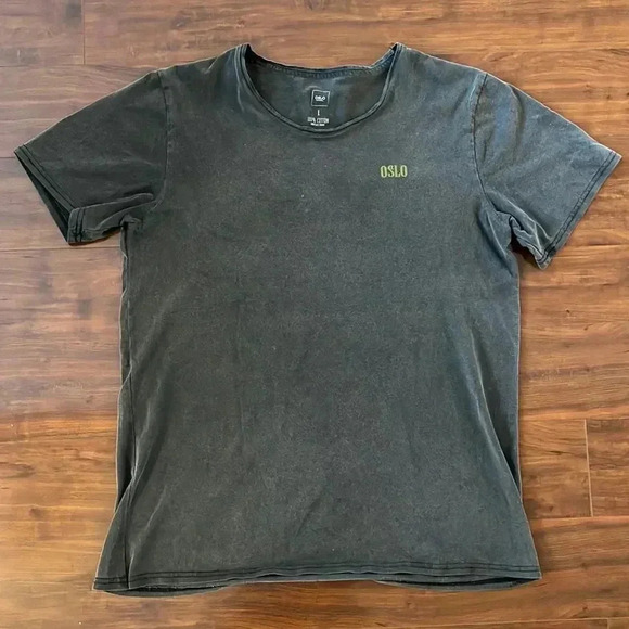 Mens Graphic Tee - Picture 2 of 7